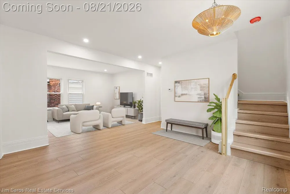 475 Saint Clair Avenue Grosse Pointe City, MI 48230