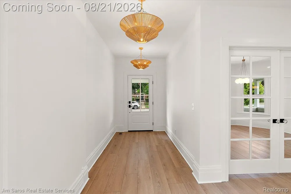 475 Saint Clair Avenue Grosse Pointe City, MI 48230