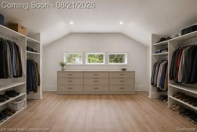 475 Saint Clair Avenue Grosse Pointe City, MI 48230