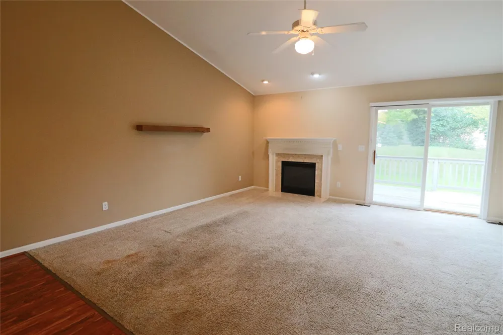 22811 Woodcreek Drive Taylor City, MI 48180