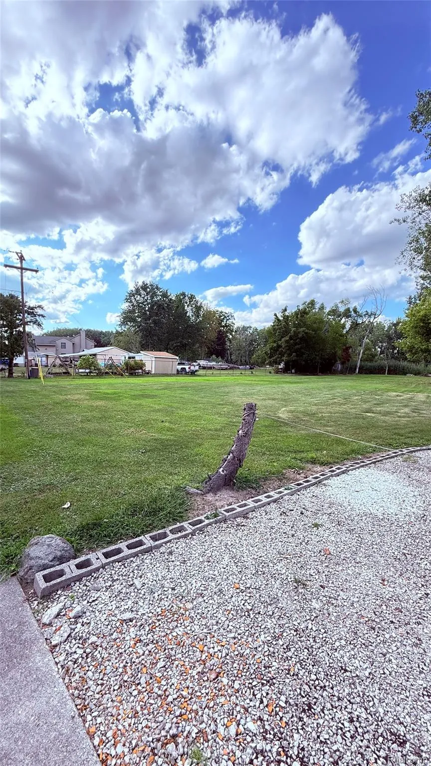 8015 S Huron River Drive Berlin Charter Township, MI 48179