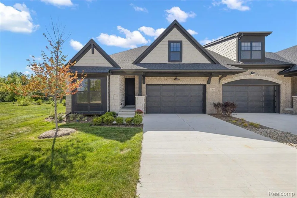 2027 Breckenridge Court #3 Rochester Hills City, MI 48309