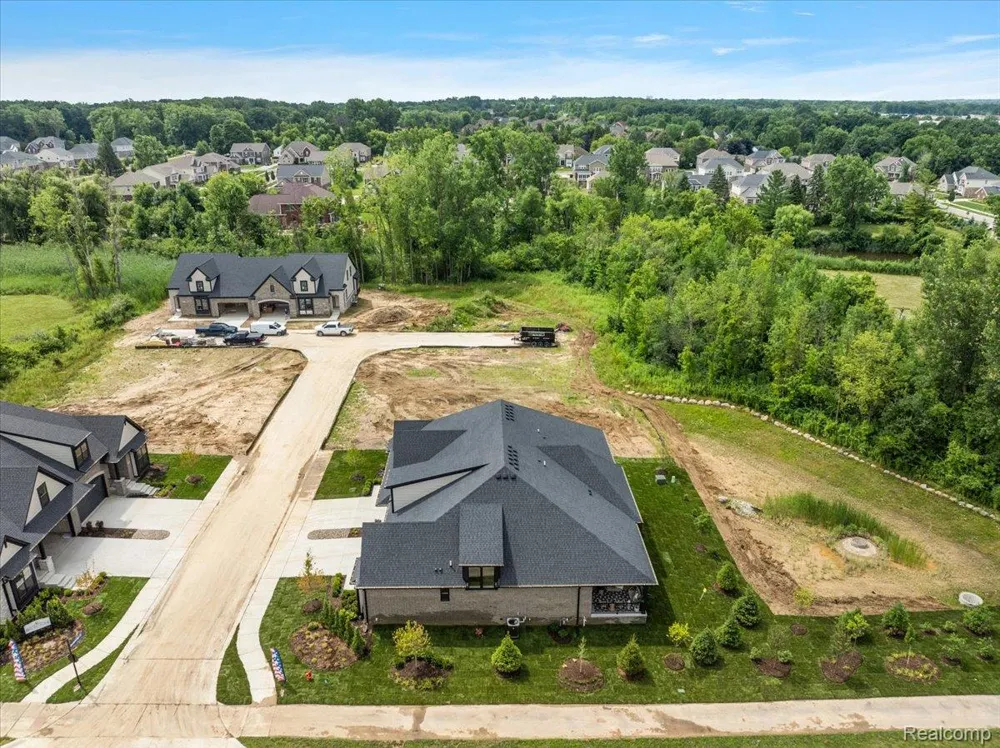 2027 Breckenridge Court #3 Rochester Hills City, MI 48309