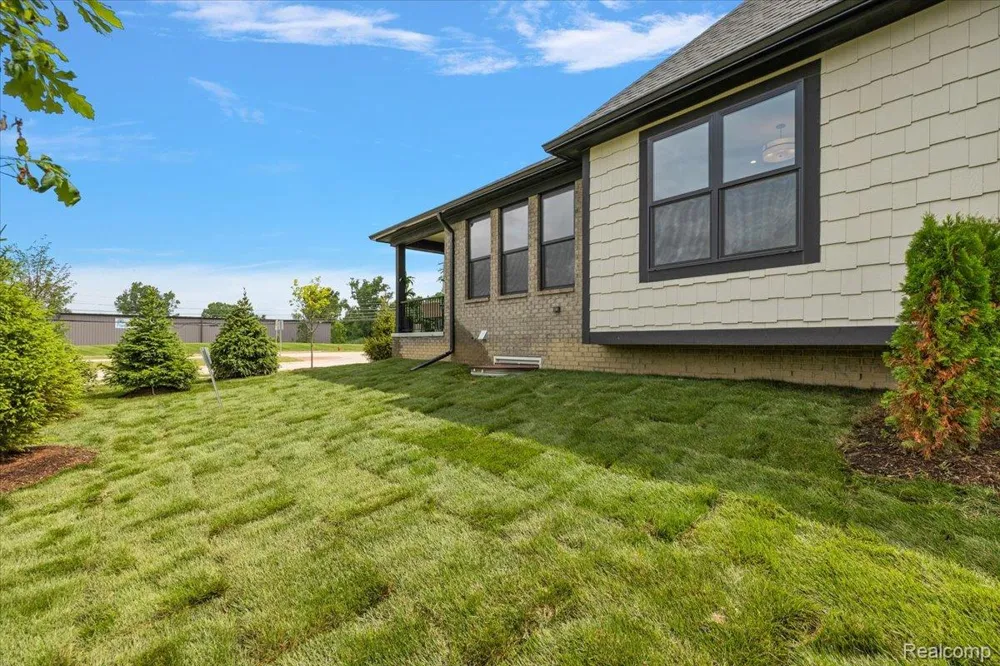 2027 Breckenridge Court #3 Rochester Hills City, MI 48309