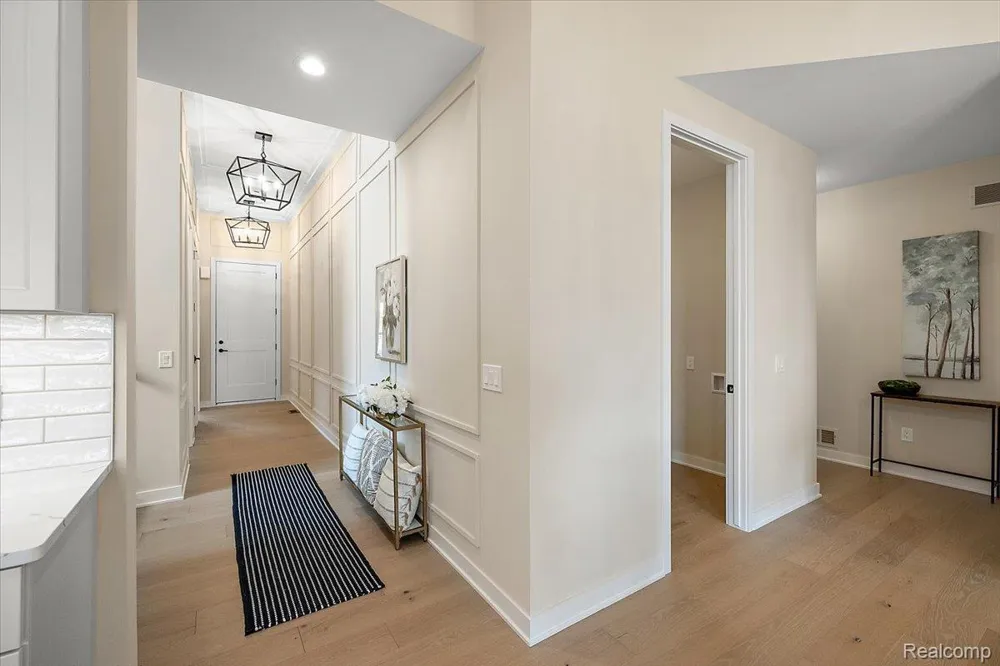 2027 Breckenridge Court #3 Rochester Hills City, MI 48309