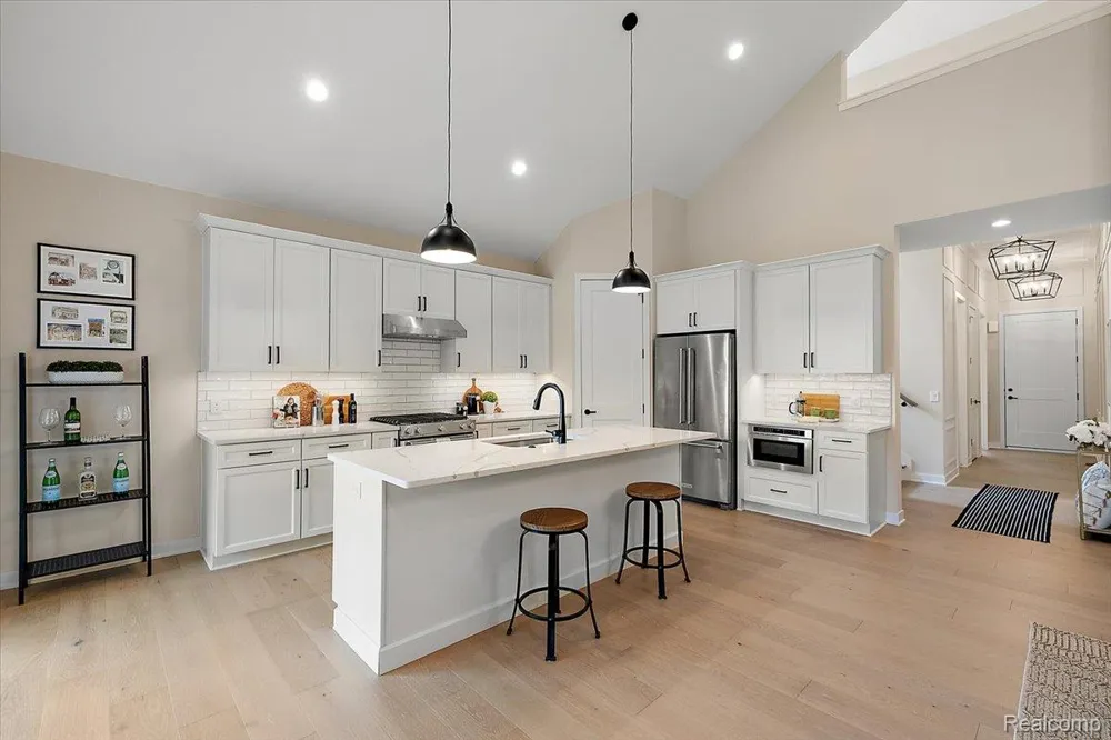 2027 Breckenridge Court #3 Rochester Hills City, MI 48309