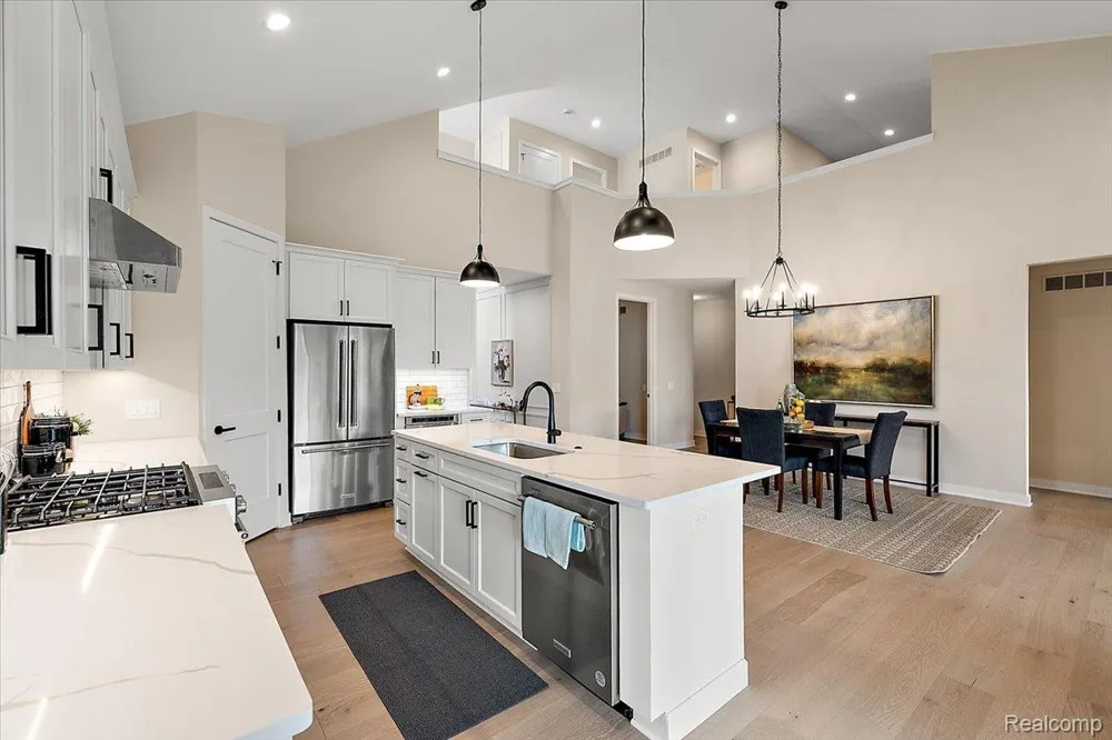 2027 Breckenridge Court #3 Rochester Hills City, MI 48309