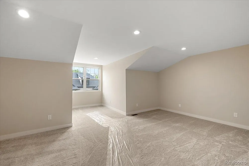 2027 Breckenridge Court #3 Rochester Hills City, MI 48309