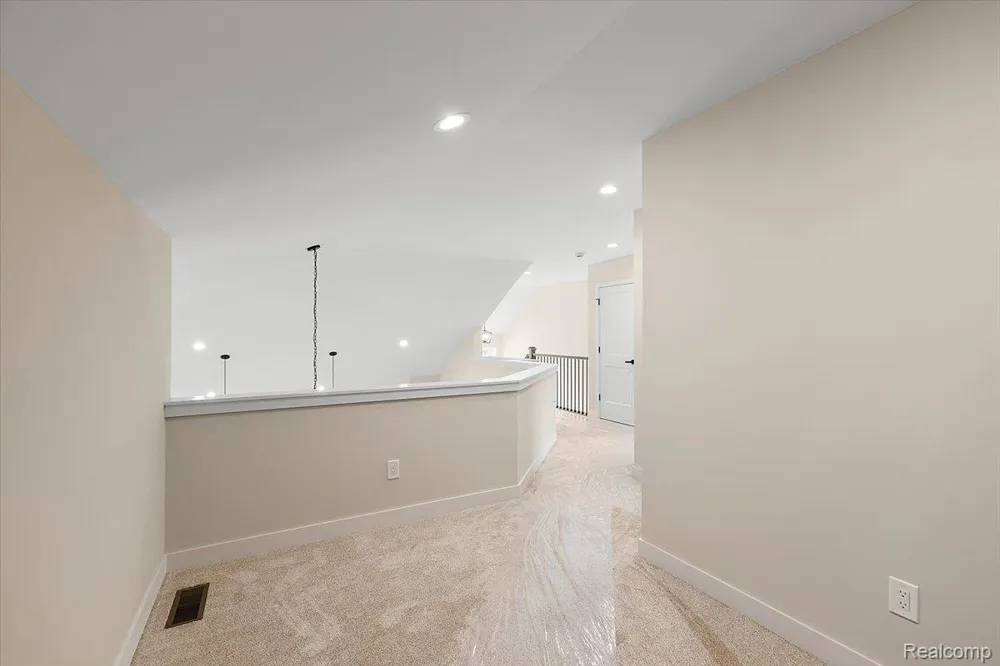 2027 Breckenridge Court #3 Rochester Hills City, MI 48309