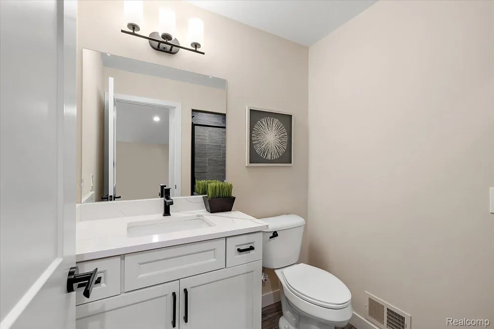 2027 Breckenridge Court #3 Rochester Hills City, MI 48309