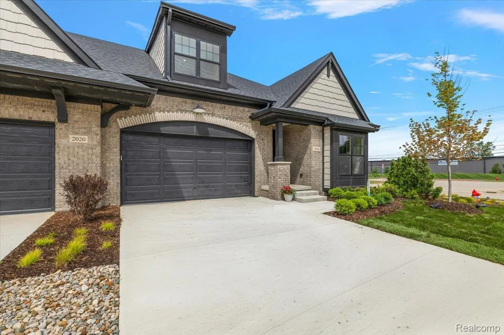 2027 Breckenridge Court #3 Rochester Hills City, MI 48309