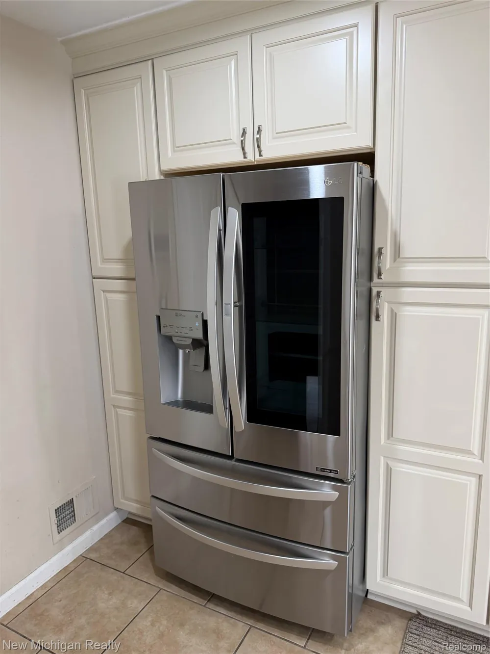 36446 Jeffrey Drive Sterling Heights City, MI 48310