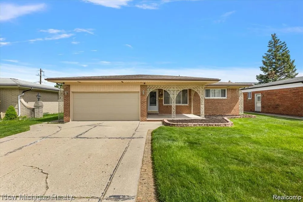36446 Jeffrey Drive Sterling Heights City, MI 48310