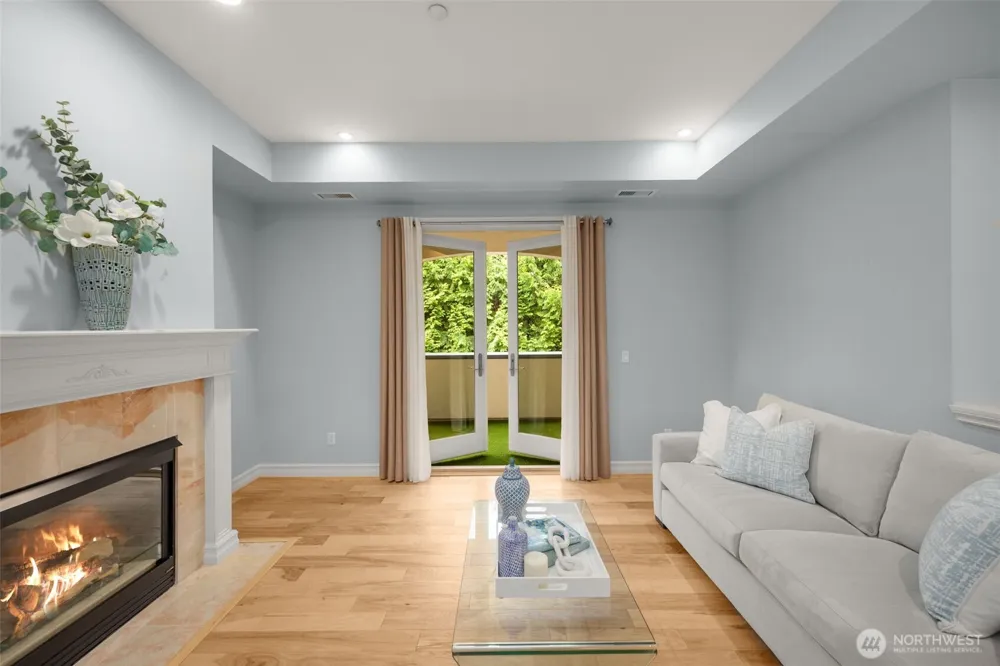 10398 NE 17th Street #206 Bellevue, WA 98004