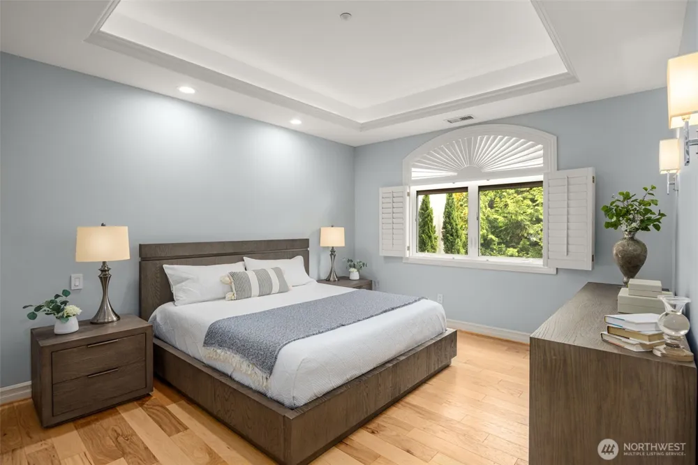 10398 NE 17th Street #206 Bellevue, WA 98004