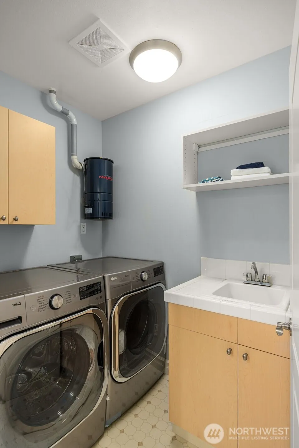 10398 NE 17th Street #206 Bellevue, WA 98004