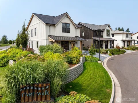 212 Riverwalk Dr.