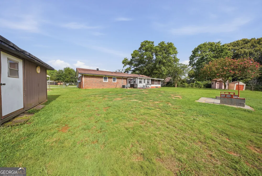 214 Pellimore DR Warner Robins, GA 31093