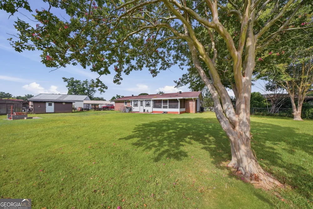 214 Pellimore DR Warner Robins, GA 31093
