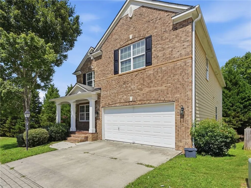 2828 Farmstead Court Grayson, GA 30017