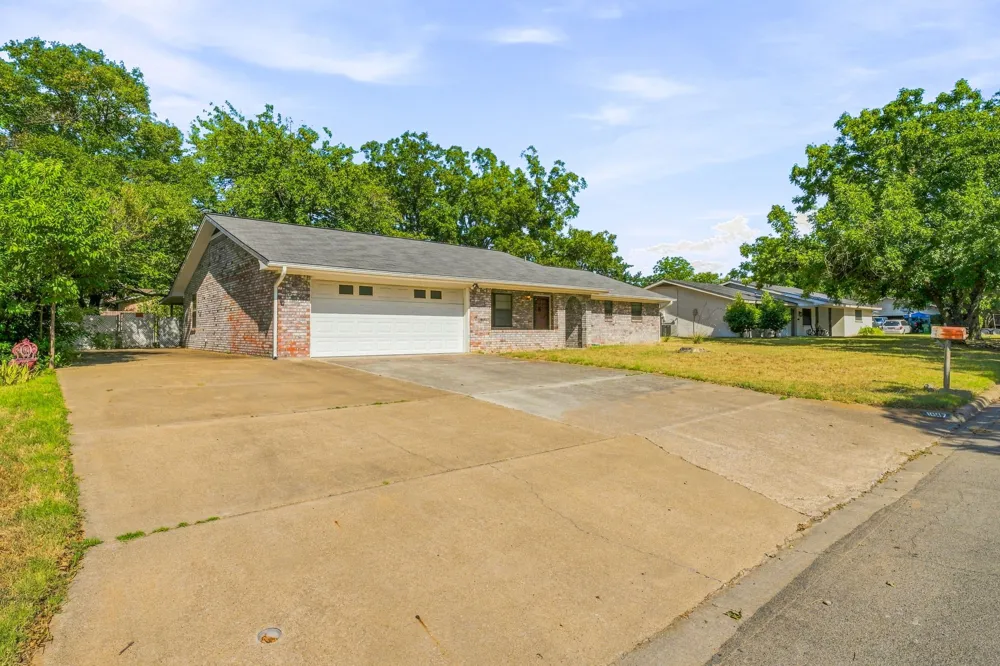 1007 Meadowlark Lane Stephenville, TX 76401