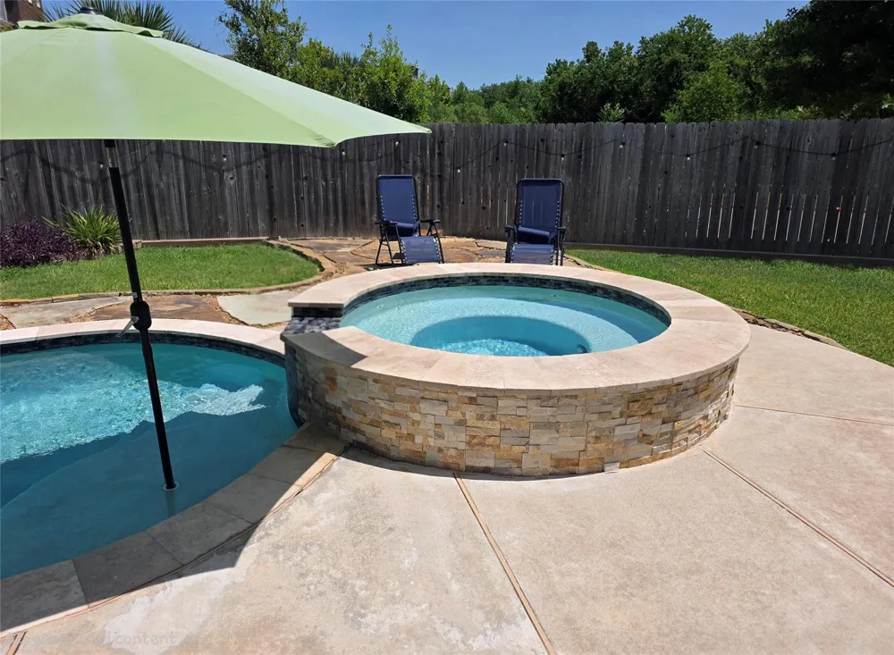417 Kohls Crest Road La Porte, TX 77571