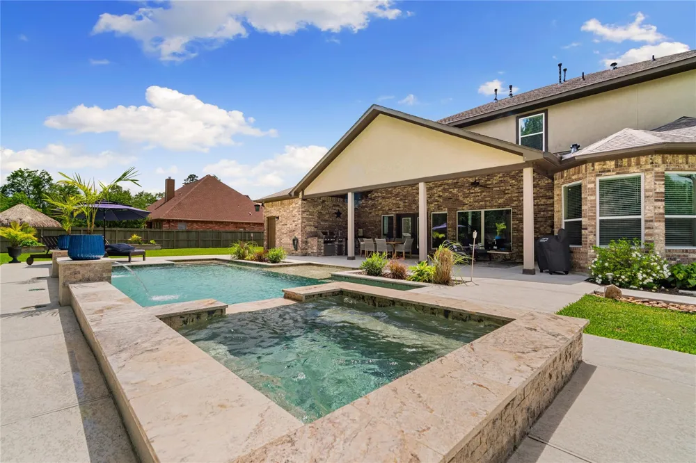1202 Rocky Falls Lane Huffman, TX 77336