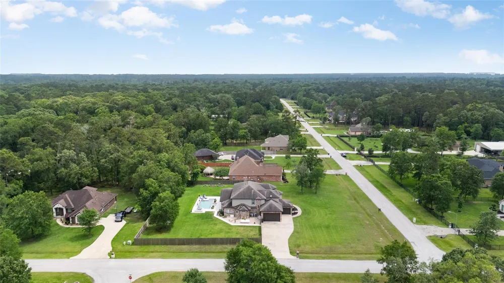1202 Rocky Falls Lane Huffman, TX 77336
