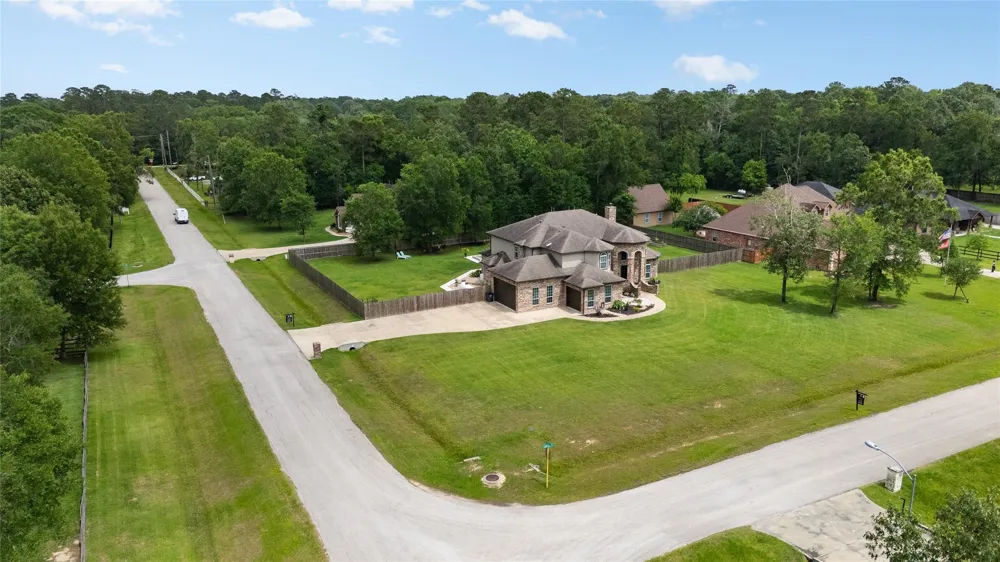 1202 Rocky Falls Lane Huffman, TX 77336