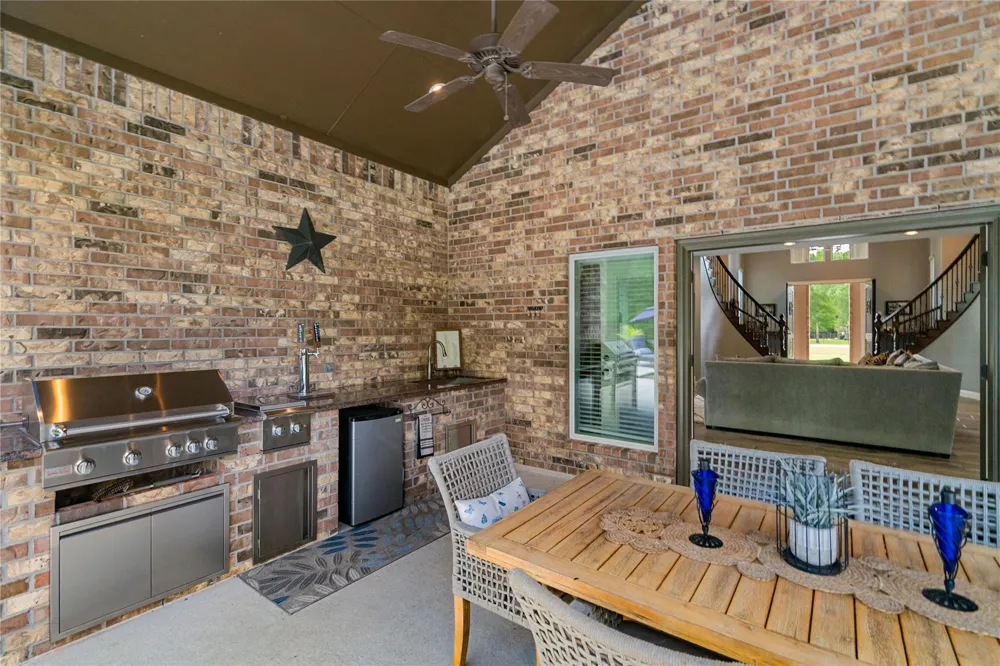 1202 Rocky Falls Lane Huffman, TX 77336