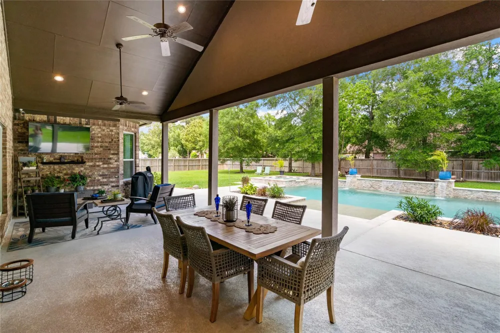1202 Rocky Falls Lane Huffman, TX 77336
