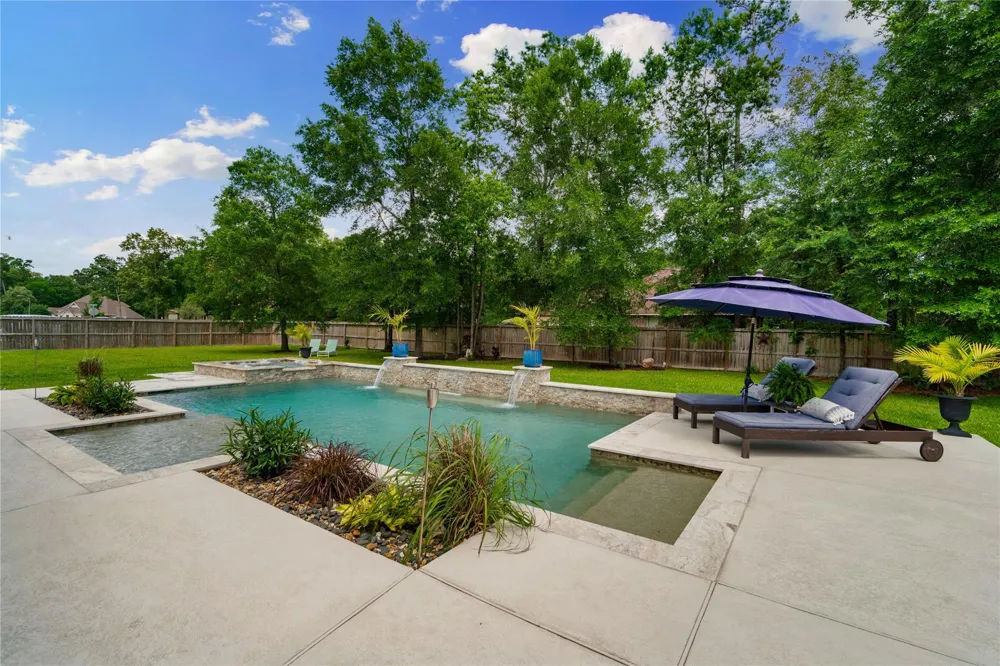 1202 Rocky Falls Lane Huffman, TX 77336