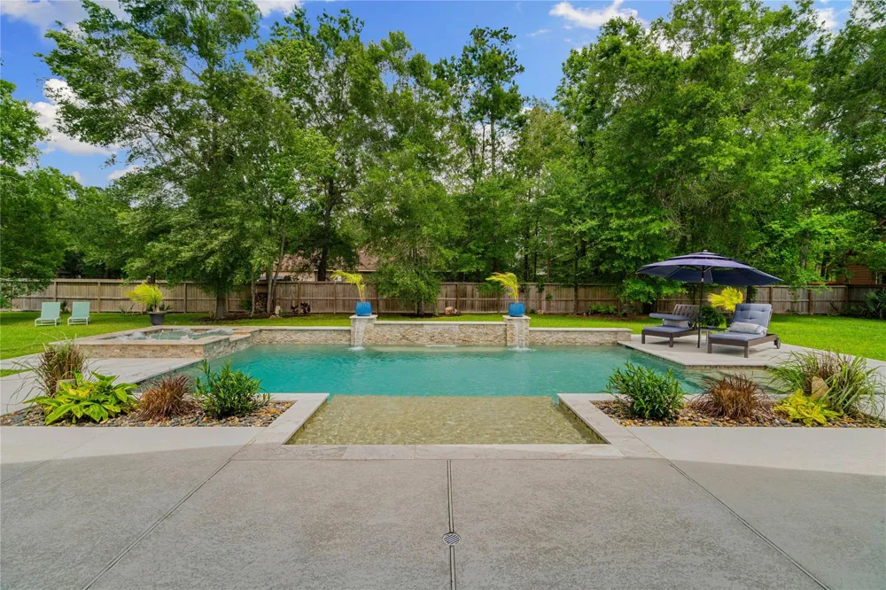 1202 Rocky Falls Lane Huffman, TX 77336
