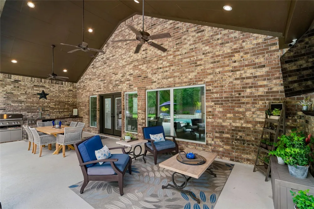1202 Rocky Falls Lane Huffman, TX 77336