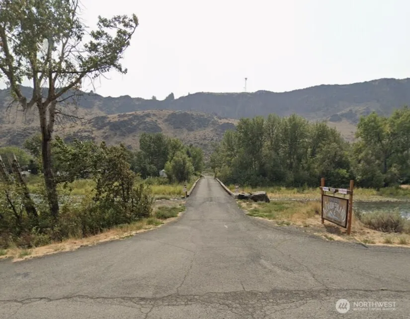 342 Lake Naches Road Naches, WA 98937