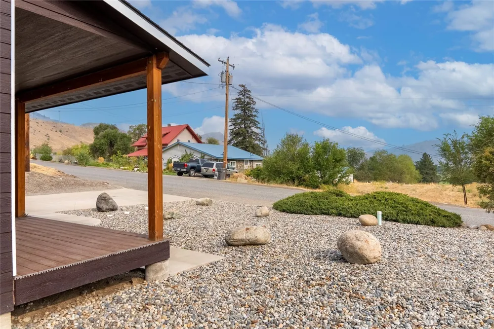 203 2nd St Riverside, WA 98849