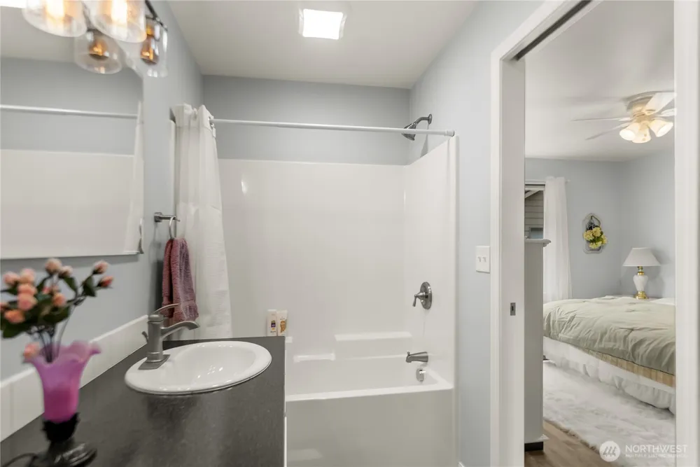 203 2nd St Riverside, WA 98849