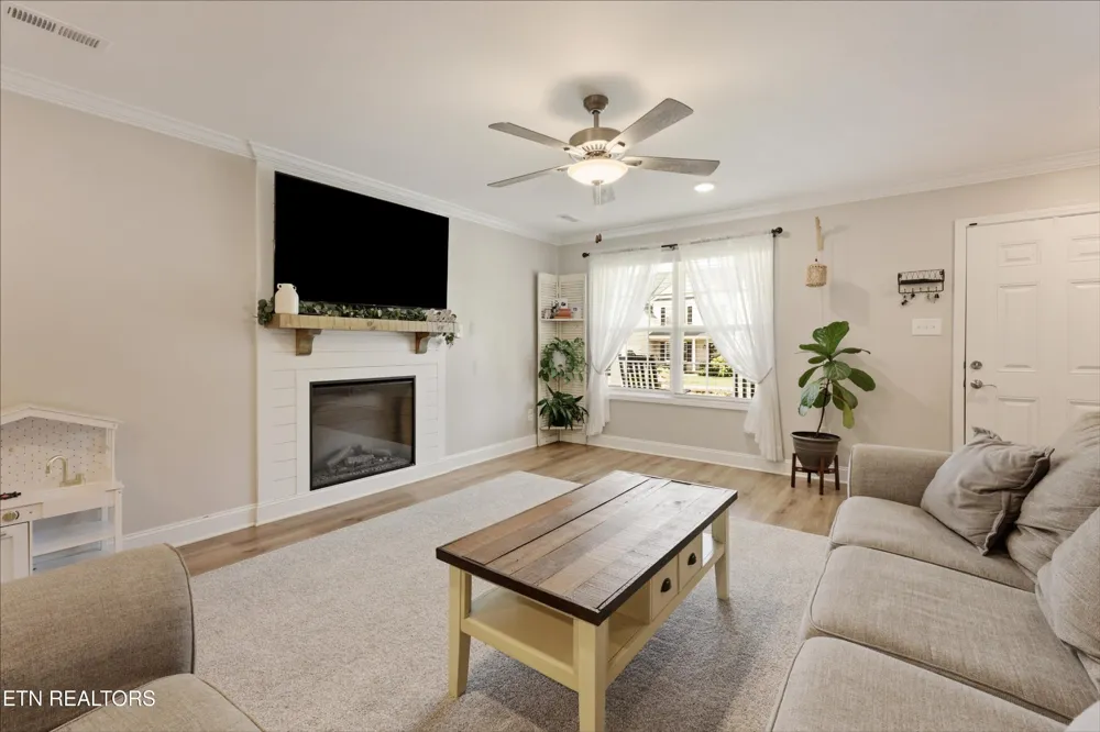 7621 Honey Oaks Rd Corryton, TN 37721