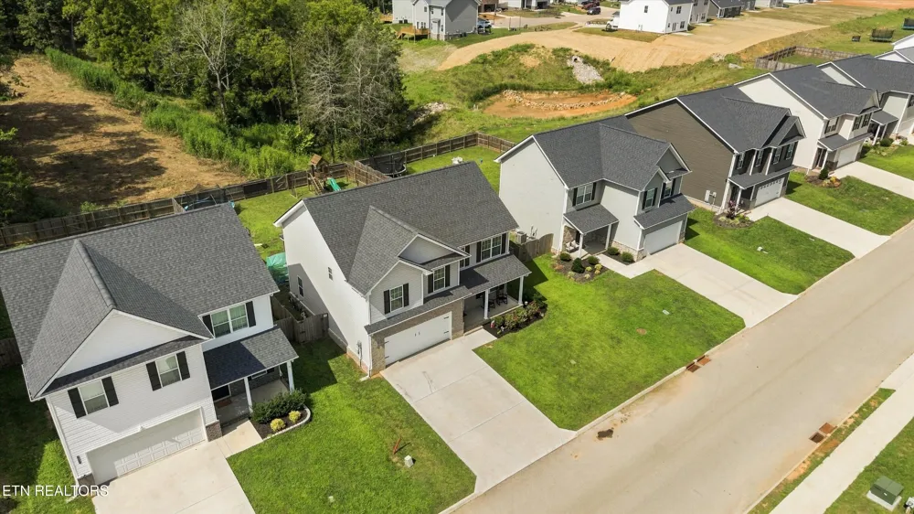 7621 Honey Oaks Rd Corryton, TN 37721