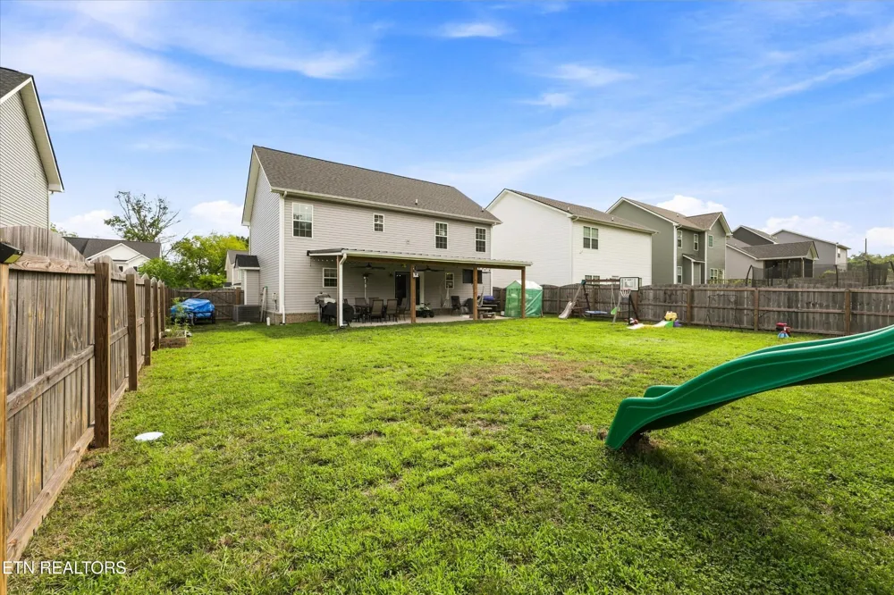 7621 Honey Oaks Rd Corryton, TN 37721