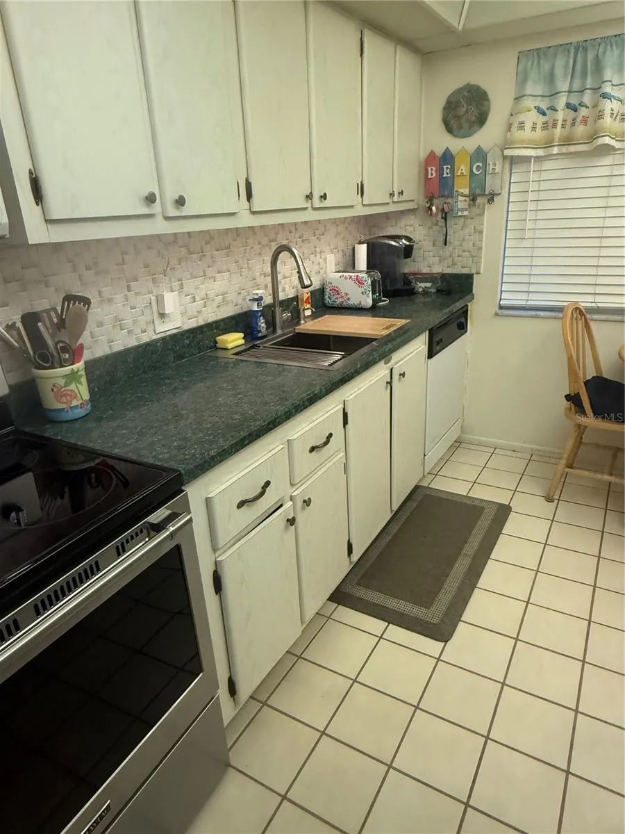 2060 MARILYN STREET #209 Clearwater, FL 33765