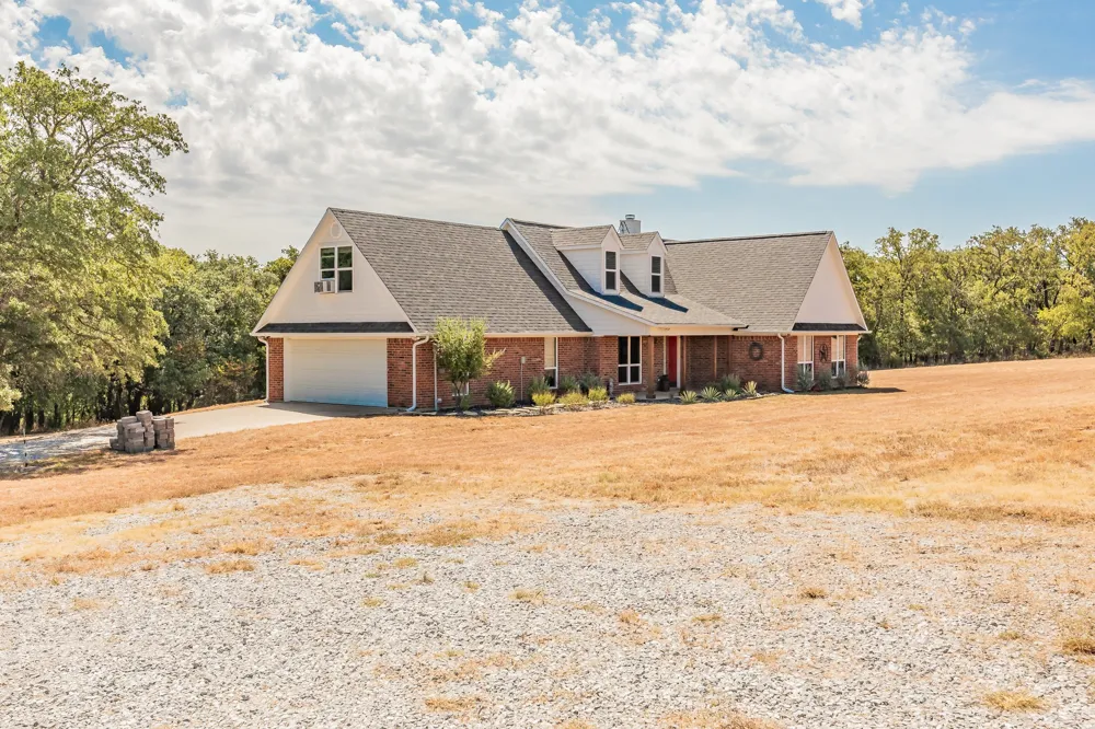 144 Love Trail Court Paradise, TX 76073