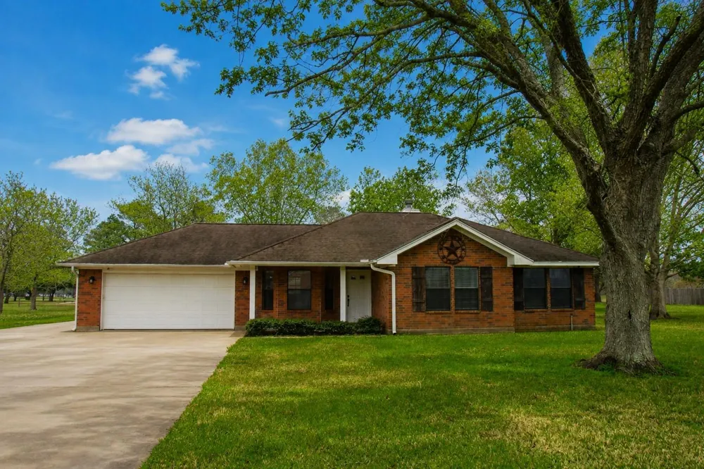 3121 County Road 415b Brazoria, TX 77422