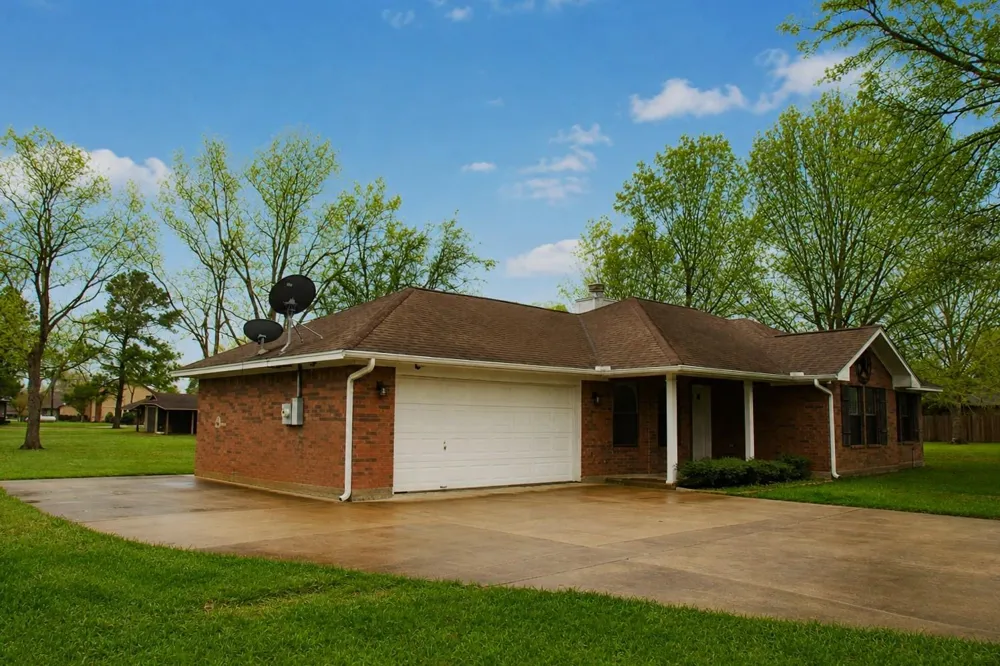3121 County Road 415b Brazoria, TX 77422