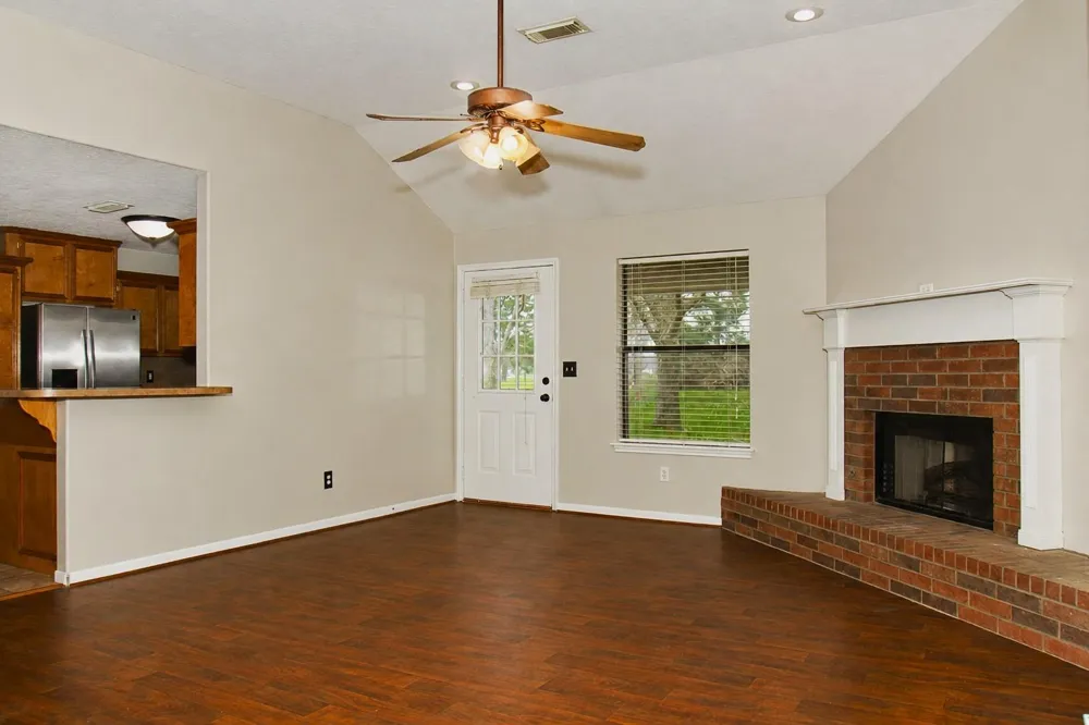 3121 County Road 415b Brazoria, TX 77422