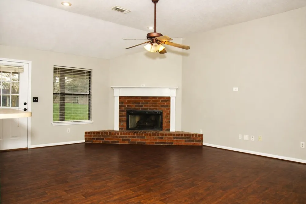 3121 County Road 415b Brazoria, TX 77422