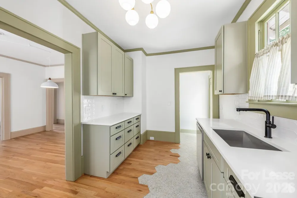 1619 S Mint Street Charlotte, NC 28203