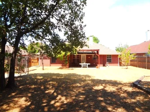 2216 Lattimore Street Denton, TX 76209