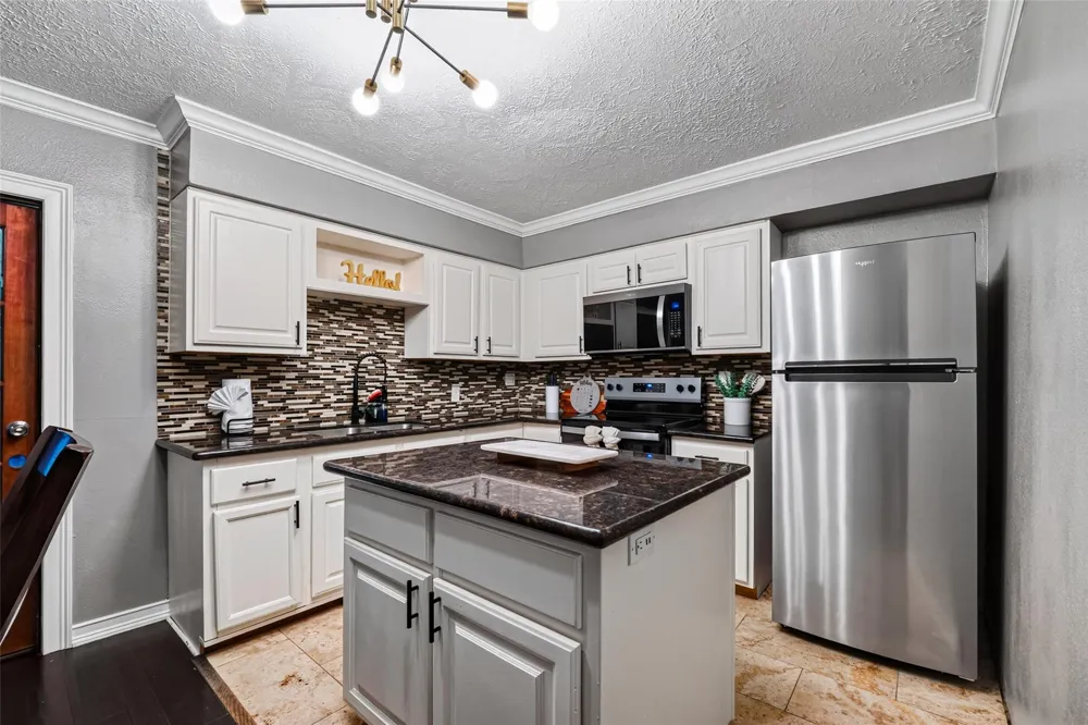 6114 S Greenpark Drive Houston, TX 77072