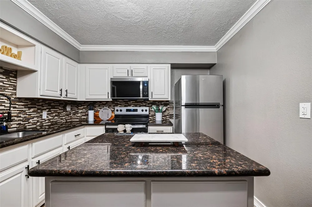 6114 S Greenpark Drive Houston, TX 77072